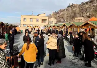 Talas'ta Kadın Üretici Pazarı Büyük Başarı