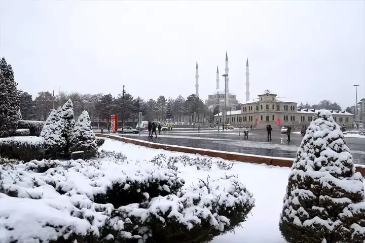 İç Anadolu'da Yoğun Kar Yağışı