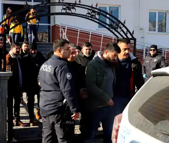 Kayseri'de Baba, Oğlunu Tüfekle Yaraladı