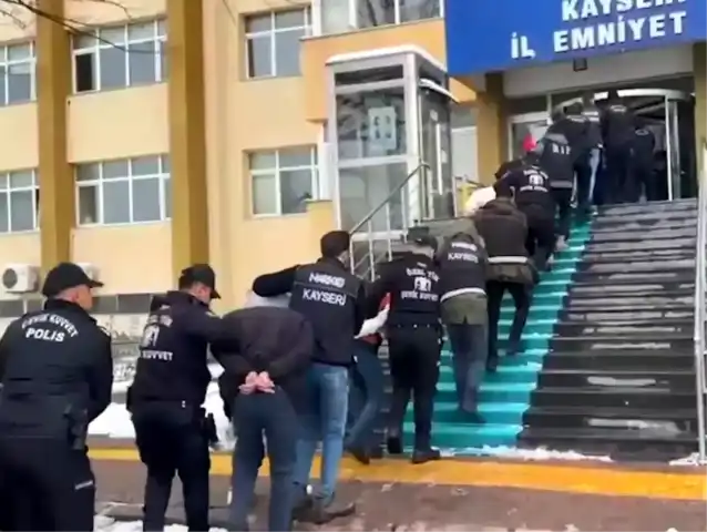 Kayseri'de Uyuşturucu Operasyonu: 5 Tutuklama