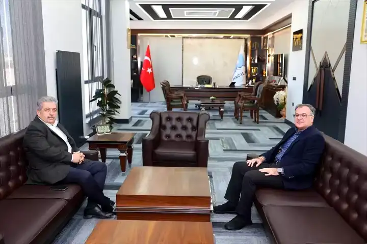 Özsoy, Hacılar'ın Yeni Hizmet Binasını Ziyaret Etti